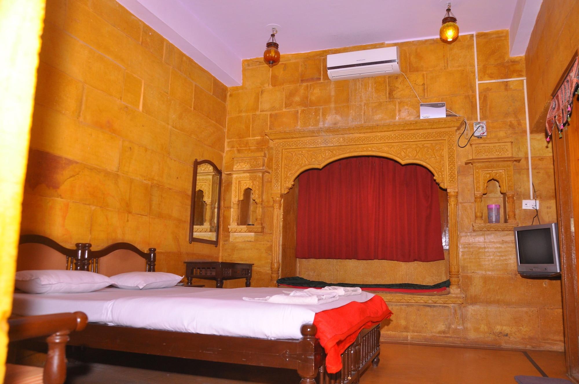 โฮเต็ล โกรักห์ ฮาเวลี Hotel ไจซัลเมอร์ ภายนอก รูปภาพ